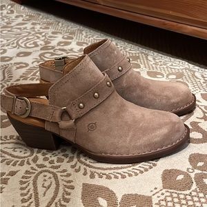 Born Bagley Slingback Booties 💗 Size 9 NWTS So pretty!!